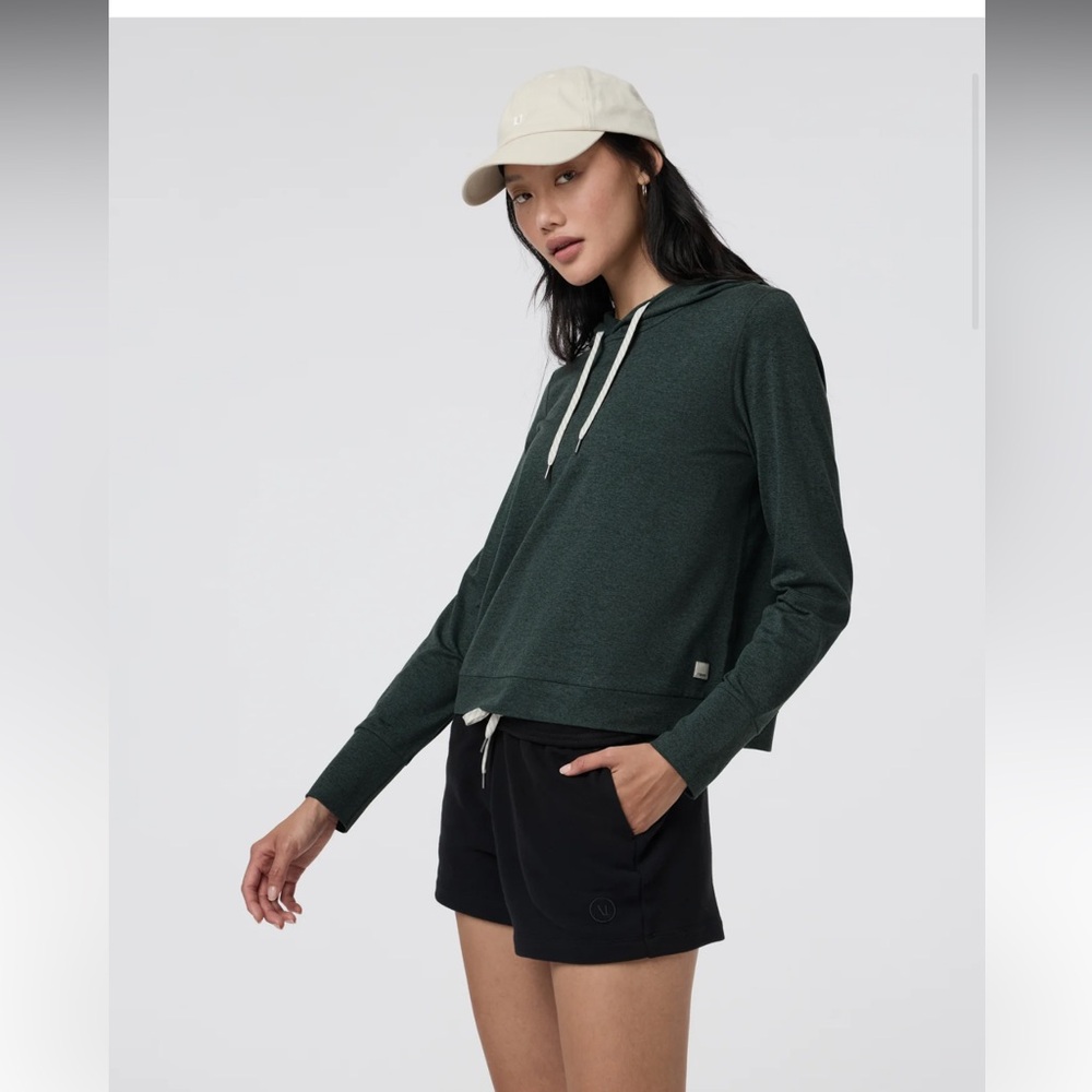 Vuori Women's Halo Essential Hoodie Aspen Heather Green Large